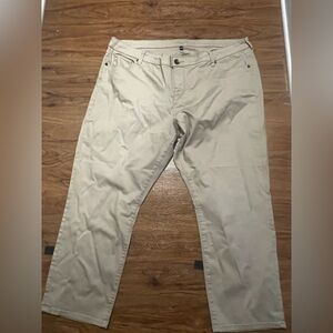 KUT from the Kloth khaki tan Jean style pants in a plus size 24W.